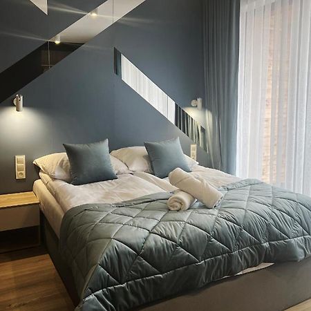Amsterdam - Nowy Apartament W Centrum Z Prywatnym Zadaszonym Parkingiem โนวือตาร์ก ภายนอก รูปภาพ