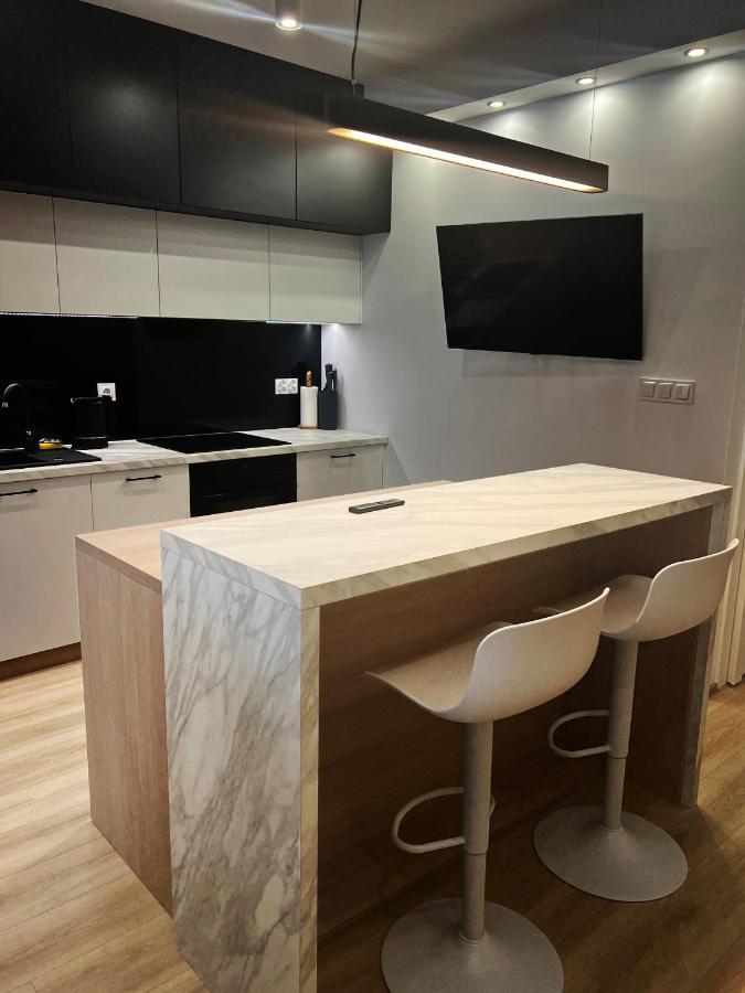 Amsterdam - Nowy Apartament W Centrum Z Prywatnym Zadaszonym Parkingiem โนวือตาร์ก ภายนอก รูปภาพ